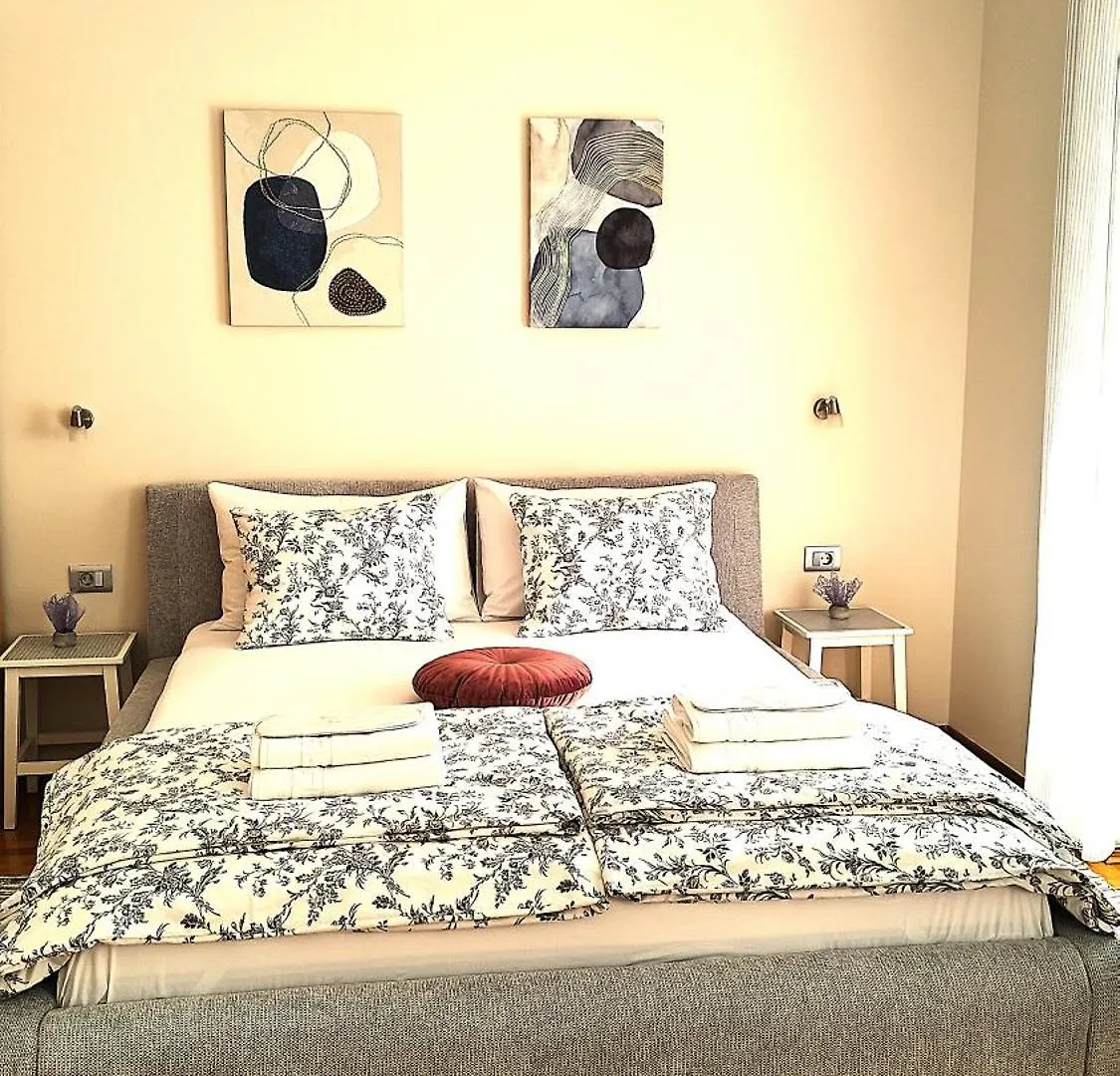 Gasthuis Lavender - City Room With Free Parking Pula