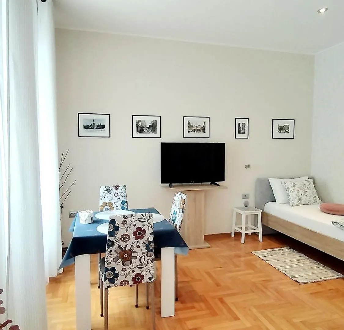 Lavender - City Room With Free Parking بولا بيت ضيافة